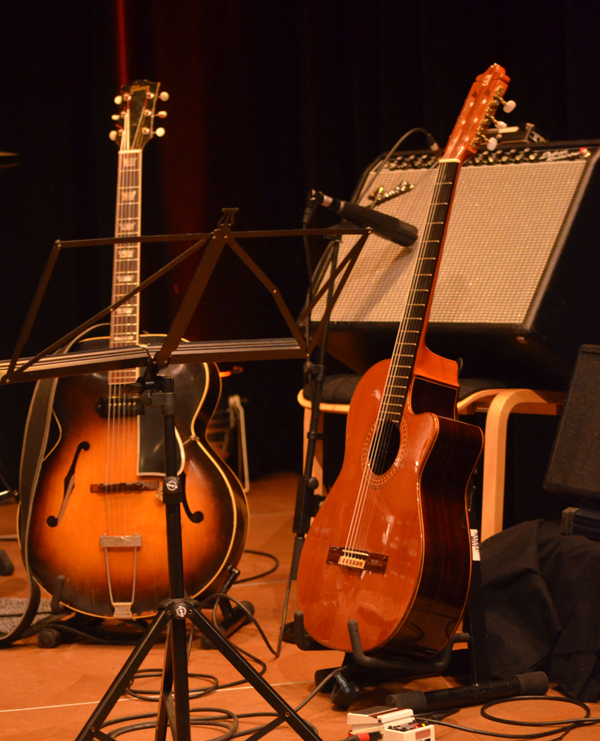 Arbeitsplatz des Gitarristen