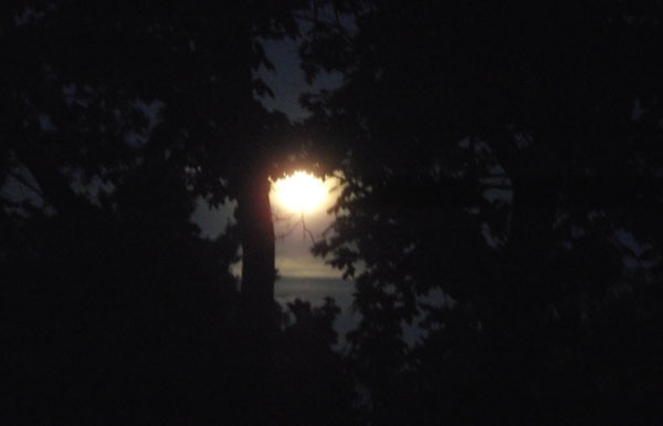 Der Mond schien helle