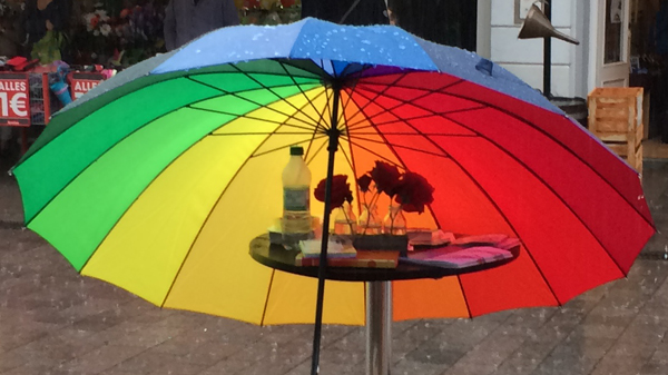 Regenschirmtropfen